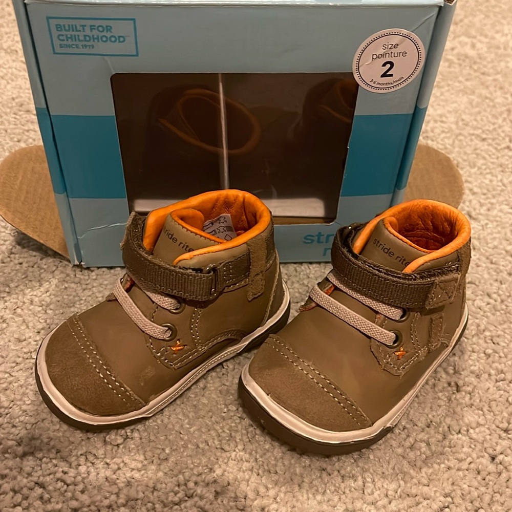 Stride Rite SR-GUS Boots Size 2